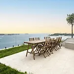 Excellent Flat W 360 Bosphorus View In Cihangir